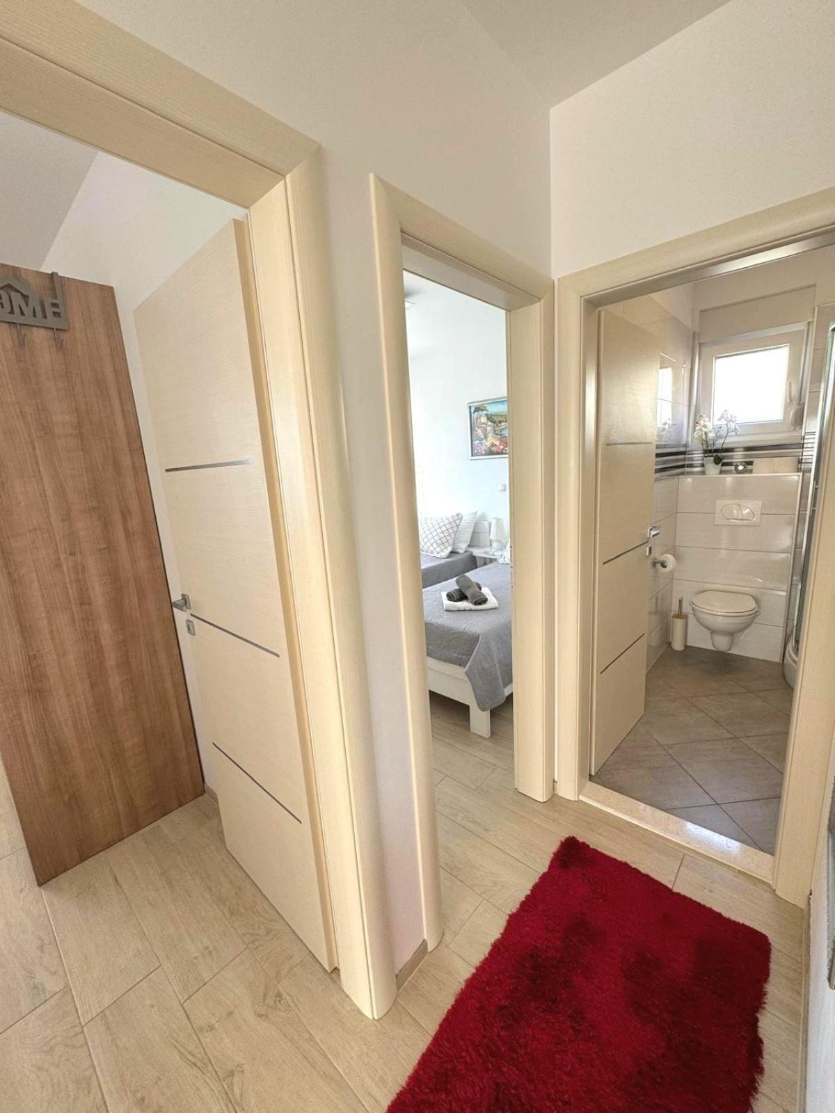 Apartment Misic Трогир Экстерьер фото